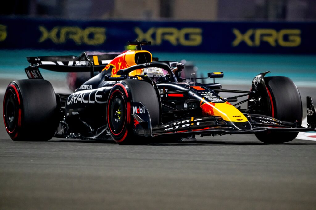 Verstappen on Pole for Abu Dhabi Title Showdown as Norris Eyes First Championship