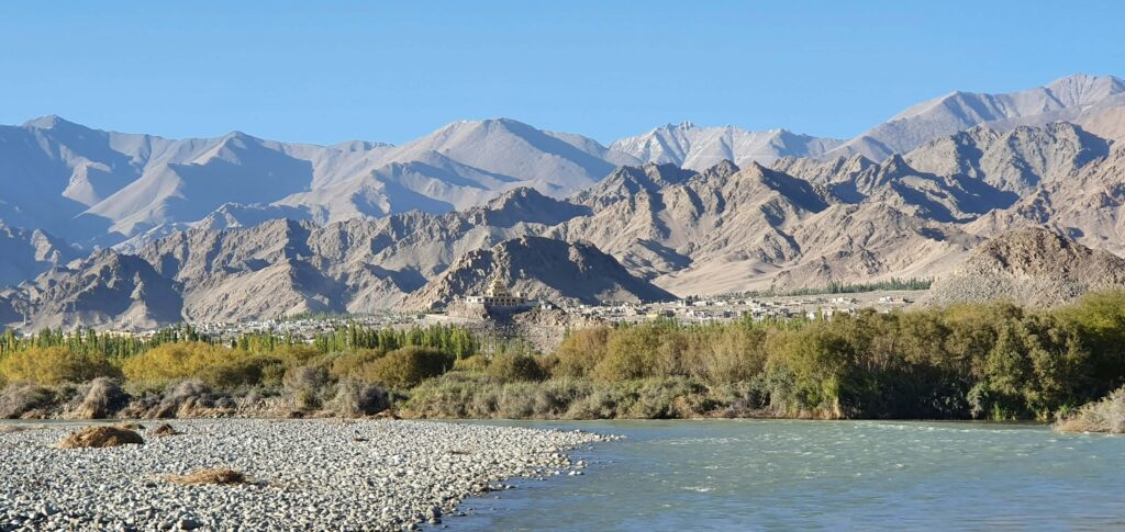 Rising Tensions: Pakistan and Taliban on the Brink of War