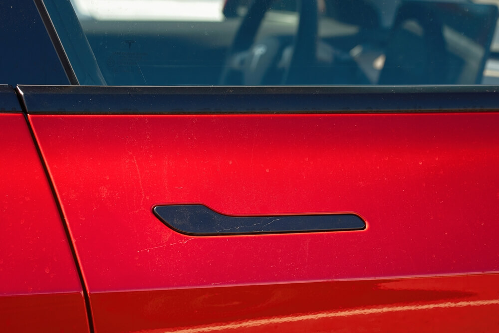 China Tightens Vehicle Safety Rules by Banning Hidden Door Handles