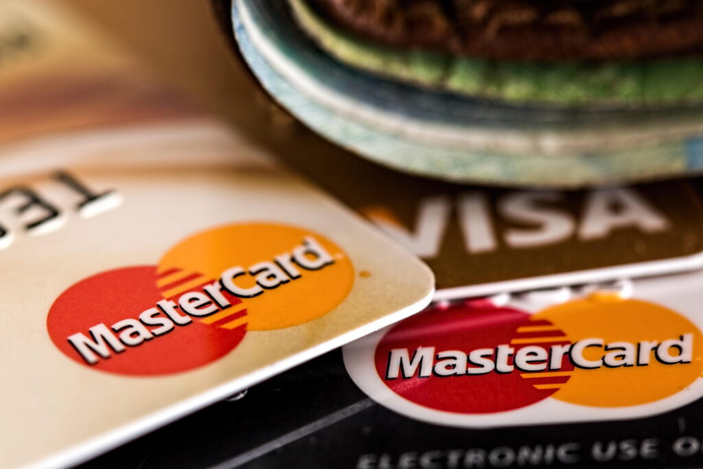 UK Banks Explore Homegrown Alternative to Visa and Mastercard