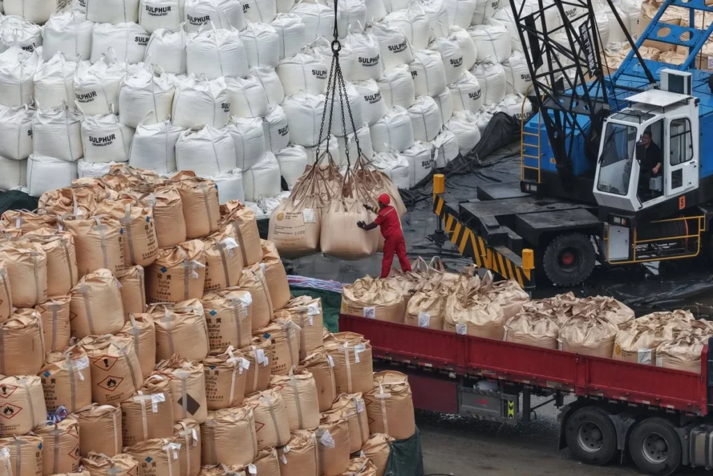 China Trade Boom Defies Hormuz Crisis