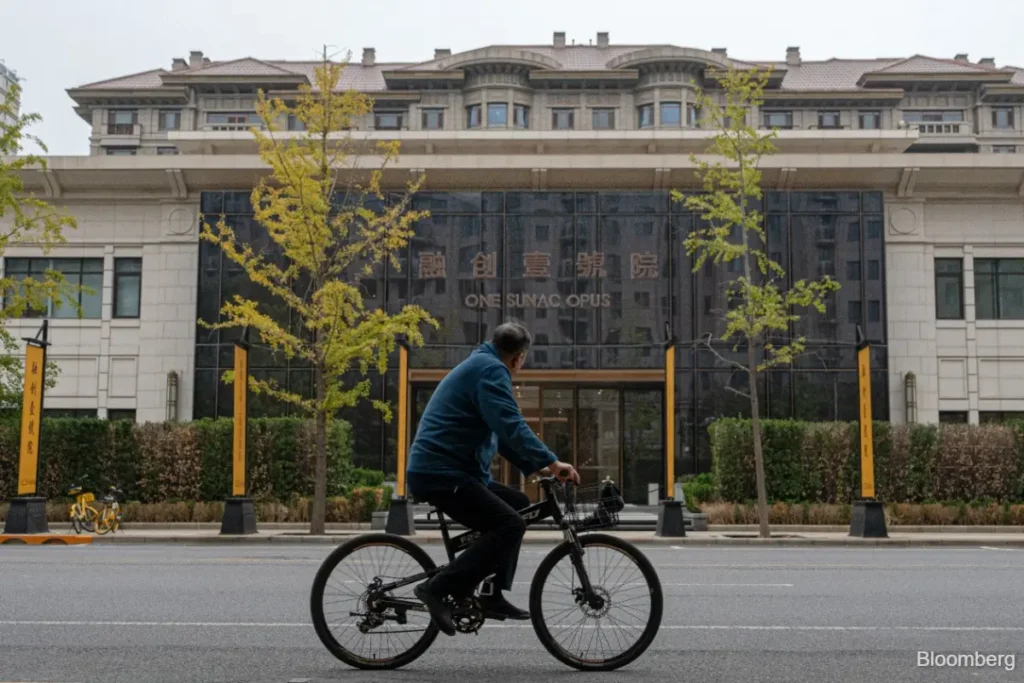 China creditors rush Hong Kong debt enforcement