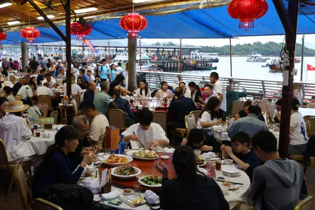 Hong Kong Golden Week Visitor Numbers Rise