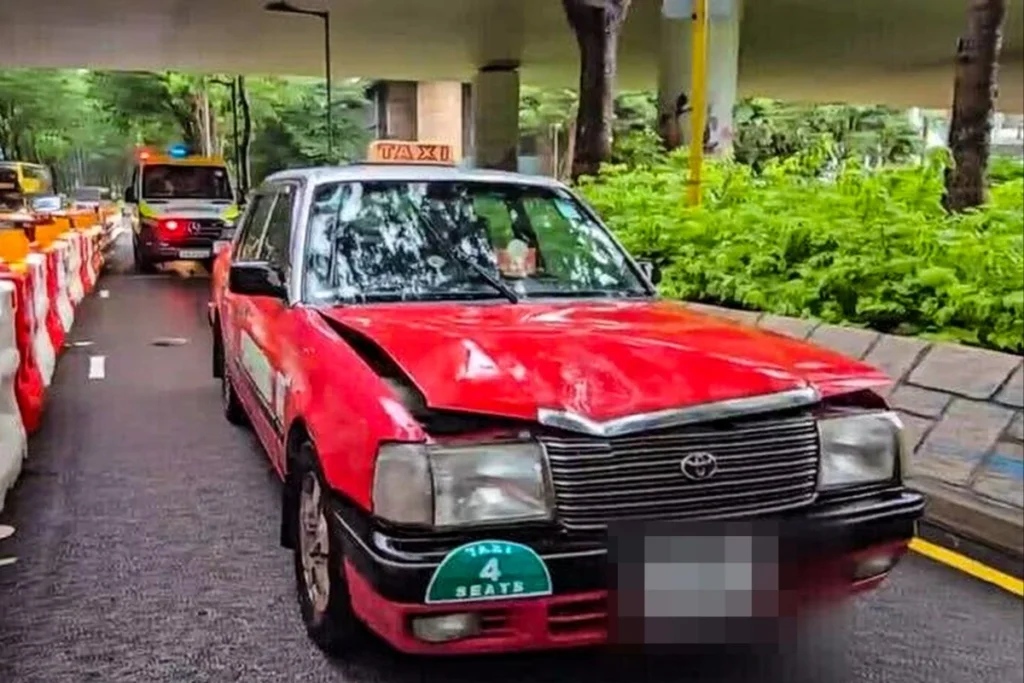 Hong Kong Taxi Crash Kills Pedestrian