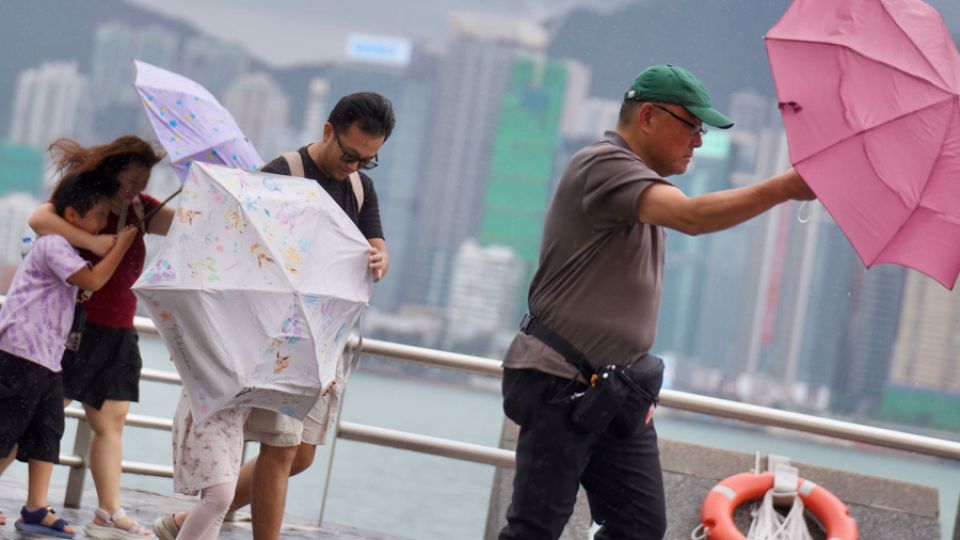 Hong Kong Rainstorm Warning Alerts Flood Risk Hong Kong Rainstorm Warning Alerts Flood Risk