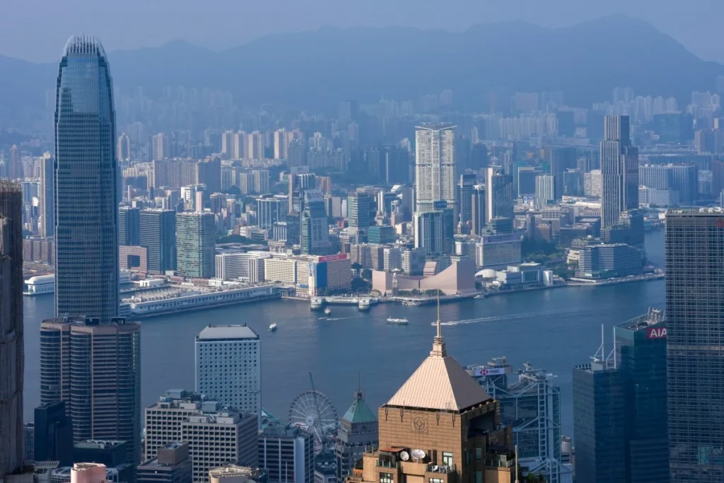 Hong Kong student cost crisis pushes graduates away Hong Kong student cost crisis pushes graduates away