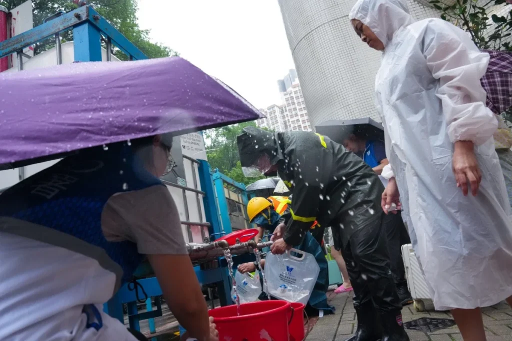 Hong Kong Water Supply Delay Frustrates Residents Hong Kong Water Supply Delay Frustrates Residents