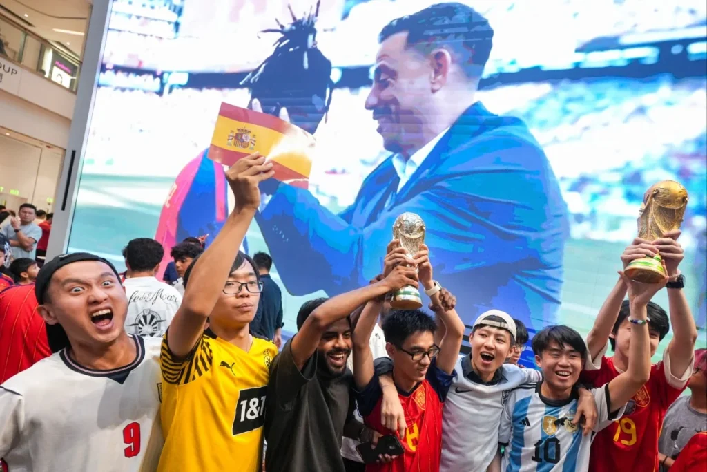 Hong Kong World Cup Final Draws Huge Crowds Hong Kong World Cup Final Draws Huge Crowds