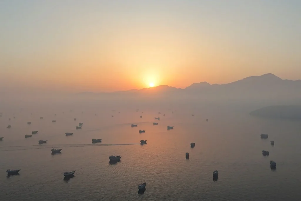 Hong Kong Ship Crews Safe In Hormuz Standoff Hong Kong Ship Crews Safe In Hormuz Standoff