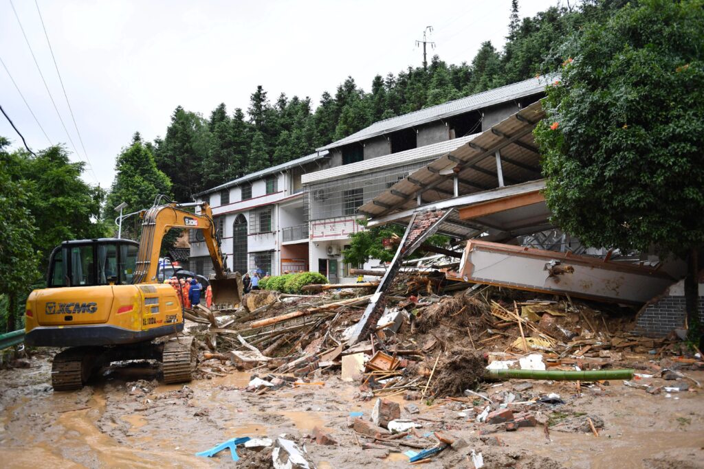 China Typhoon Mudslide Leaves Deaths And Missing