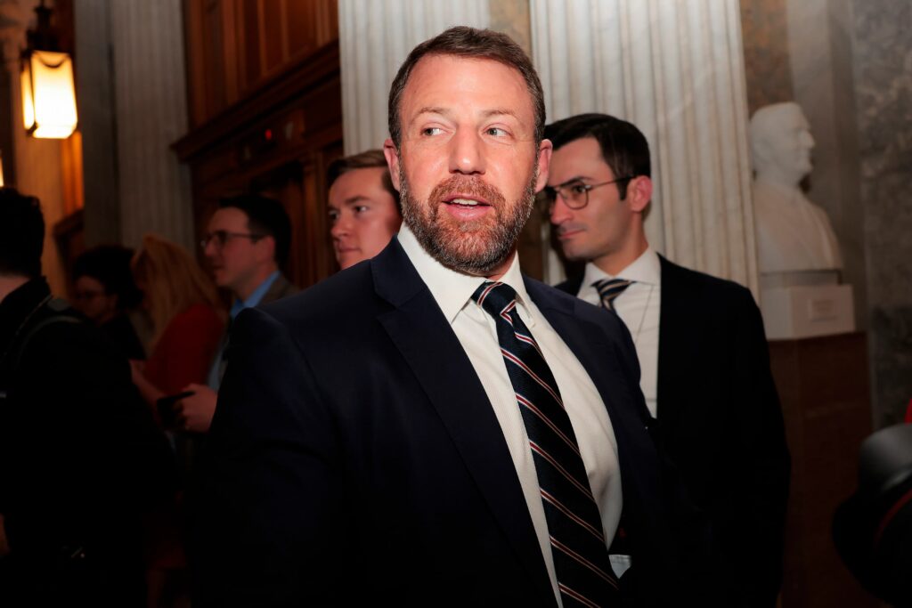 Mullin Backs Plan to Stream Hasan Military Execution Mullin Backs Plan to Stream Hasan Military Execution