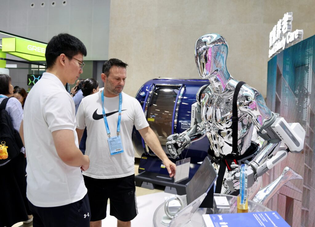 China High Tech Exports Rise With New Devices China High Tech Exports Rise With New Devices
